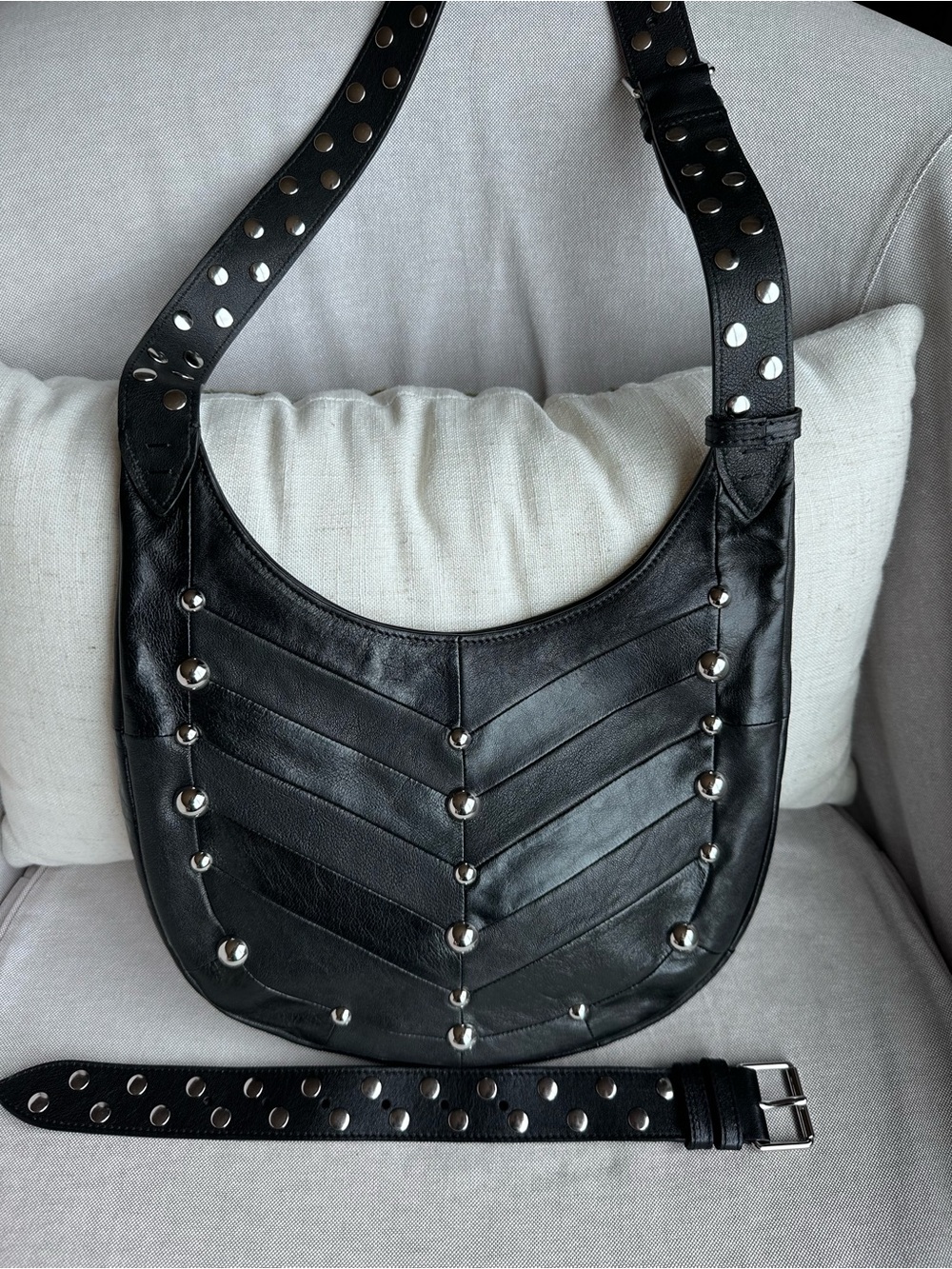 Nwt Valentino Garavani Hoboho Small Nappa Leather Hobo Bag With Chevron Pattern - Picture 10 of 16